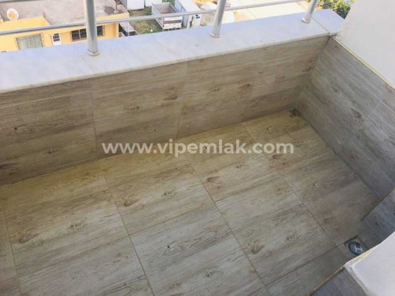 ERDEMLİ ALATAPLAZA’DA GENİŞ VE FERAH SATILIK DAİRE