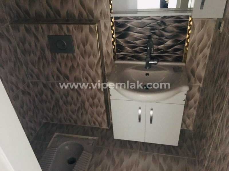 ERDEMLİ ALATAPLAZA’DA GENİŞ VE FERAH SATILIK DAİRE