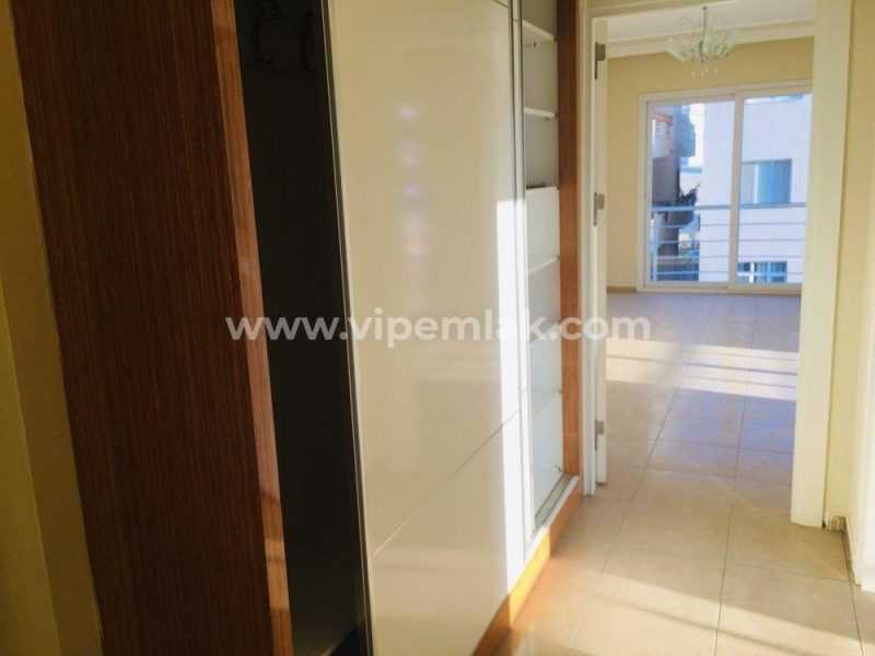ERDEMLİ MERKEZ’DE TAŞINMAYA HAZIR 3+1 SATILIK MÜKEMMEL DAİRE
