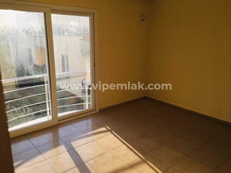 ERDEMLİ MERKEZ’DE TAŞINMAYA HAZIR 3+1 SATILIK MÜKEMMEL DAİRE