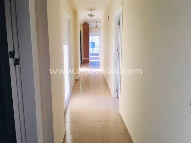 ERDEMLİ MERKEZ’DE TAŞINMAYA HAZIR 3+1 SATILIK MÜKEMMEL DAİRE