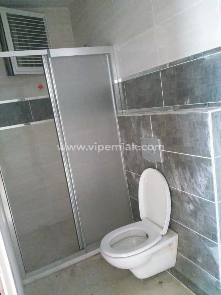 Tömük te sıfır bina da satılık 2+1 hem yazlık hem kışlık daire