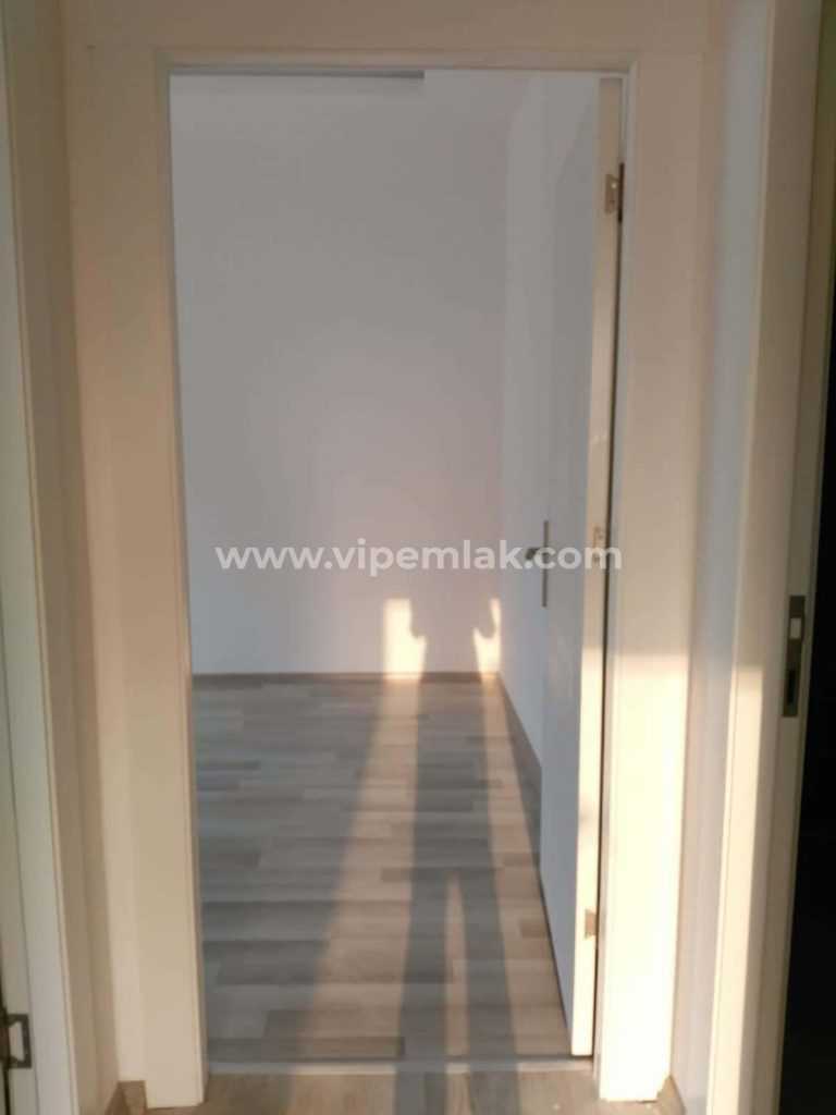Tömük te sıfır bina da satılık 2+1 hem yazlık hem kışlık daire