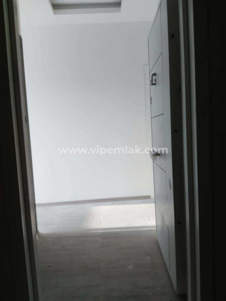 Tömük te sıfır bina da satılık 2+1 hem yazlık hem kışlık daire