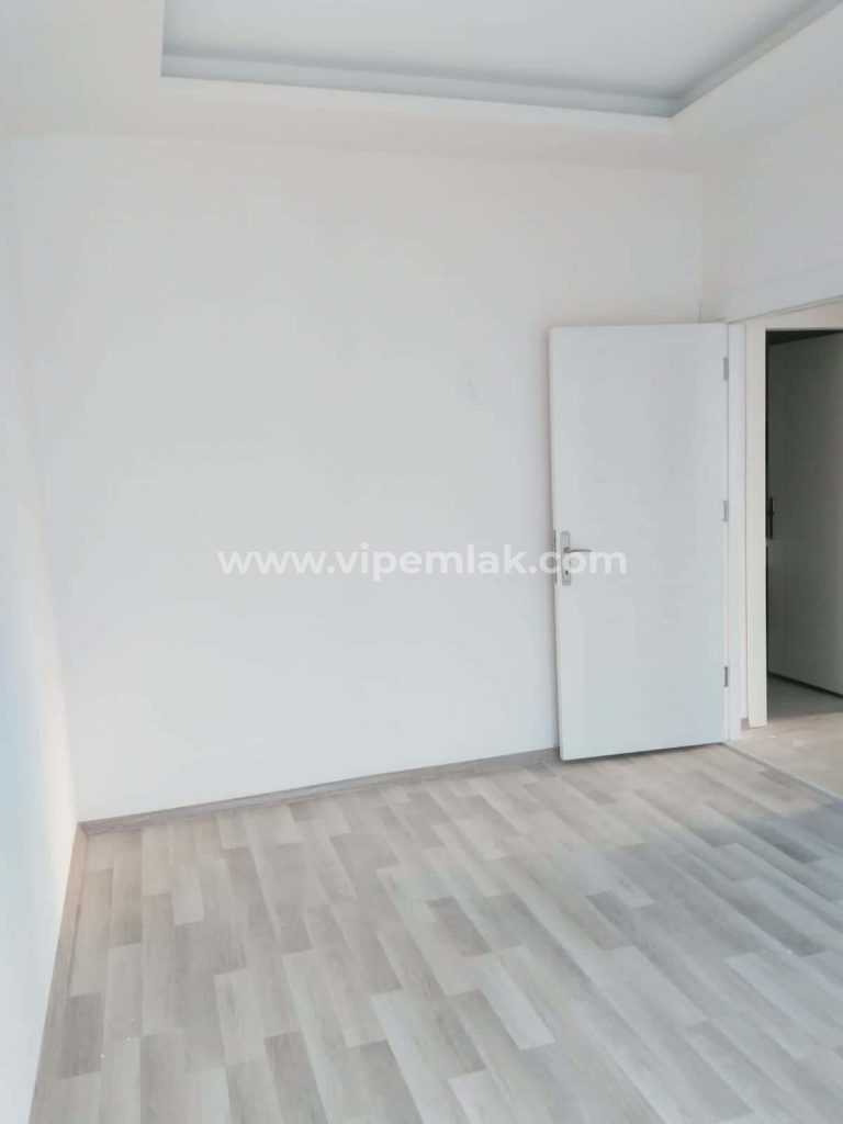 Tömük te sıfır bina da satılık 2+1 hem yazlık hem kışlık daire