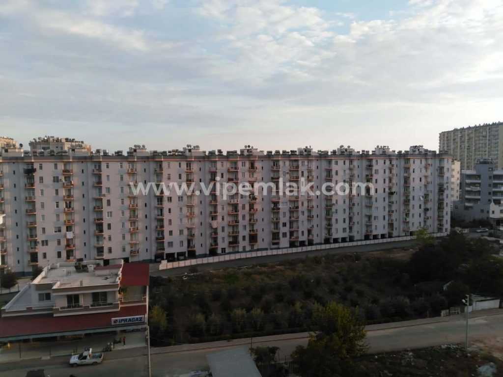 Tömük te sıfır bina da satılık 2+1 hem yazlık hem kışlık daire