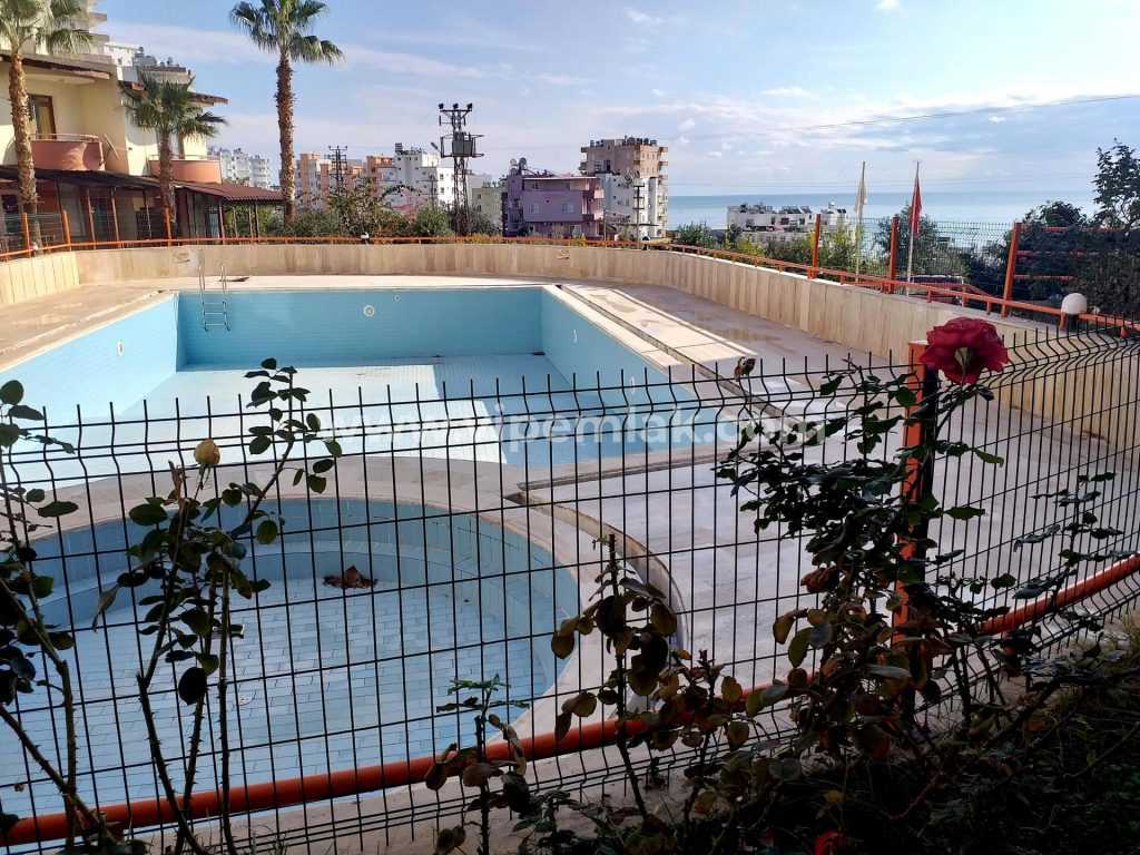 MERSİN AYAŞ ANKARALILAR SİTESİNDE SATILIK 2+1 DAİRE