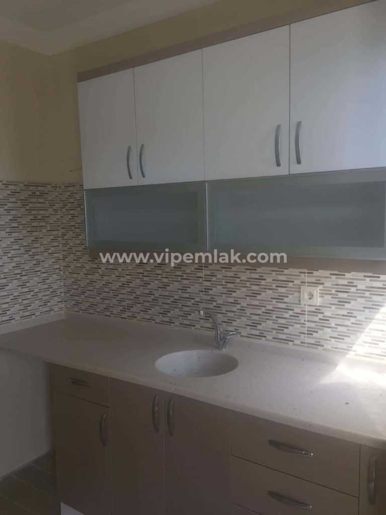 ERDEMLİ TÖMÜKTE ASER SİTESİNDE KELEPİR SATILIK 2+1 YAZLIK DAİRE