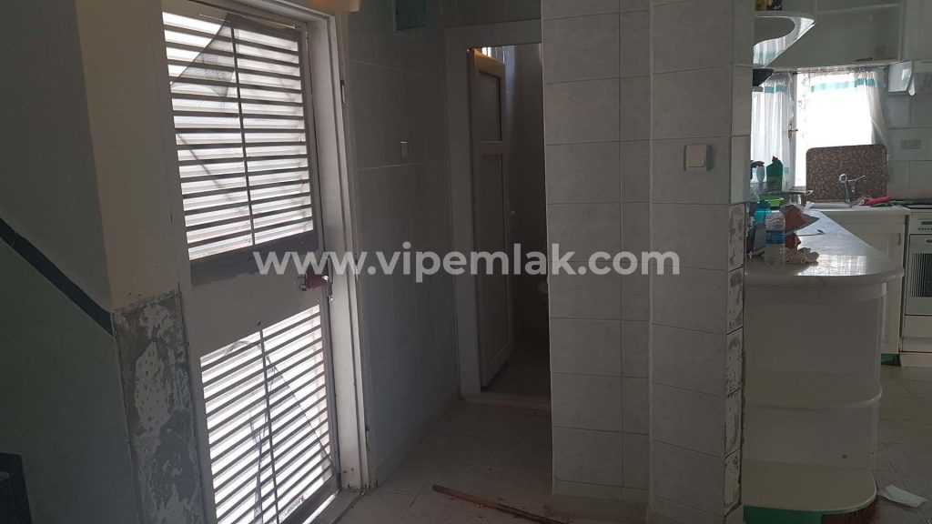 Mersin erdemli Arpaçbahşiş Satılık villa 3+1 denize 50metre