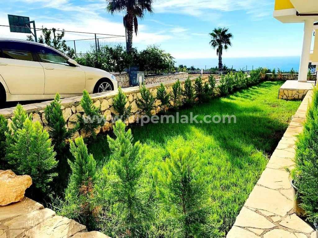 KIZKALESİNDE ULTRALUKS DENİZ MANZARALI HAVUZLU EŞYALI SATILIK  VİLLA