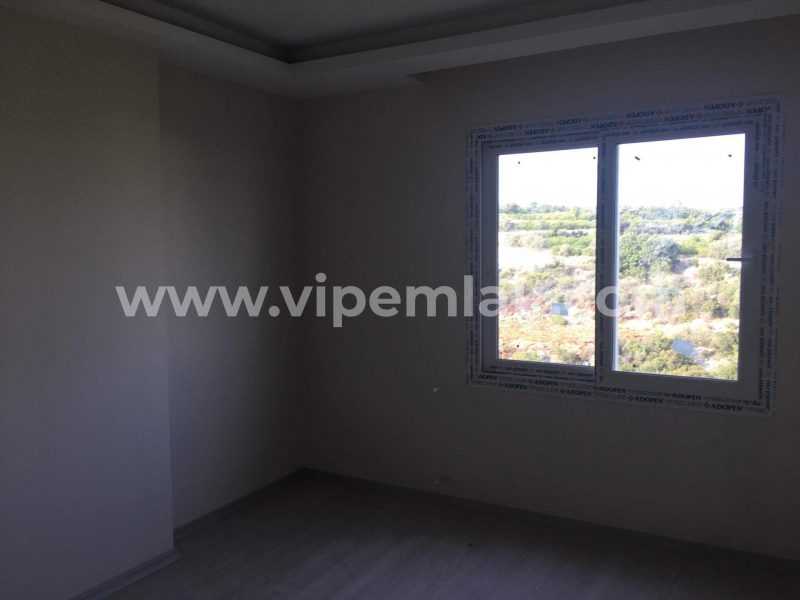 MERSİNİN GÖZDESİ KIZKALESİNDE HAVUZLU SİTEDE 2+1 SATILIK DAİRE