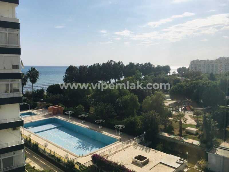 MEZİTLİ’NİN EN GÖZDE SİTELERİNDEN CEMİL BİNGÖL’DE SATILIK DAİRE