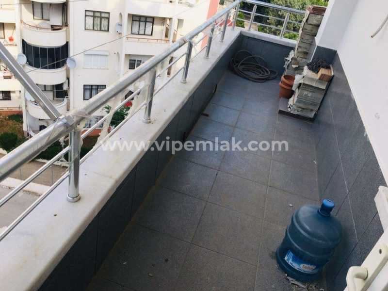 MEZİTLİ’NİN EN GÖZDE SİTELERİNDEN CEMİL BİNGÖL’DE SATILIK DAİRE