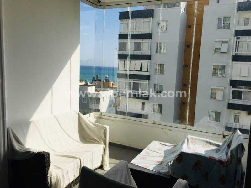 MEZİTLİ’NİN EN GÖZDE SİTELERİNDEN CEMİL BİNGÖL’DE SATILIK DAİRE