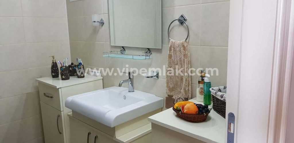 QUEENABA SİTESİNDE DENİZ MANZARALI EŞYALI SATILIK 3+1 YAZLIK DAİRE