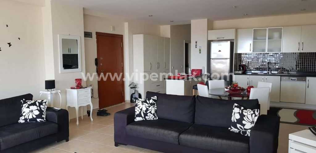 QUEENABA SİTESİNDE DENİZ MANZARALI EŞYALI SATILIK 3+1 YAZLIK DAİRE