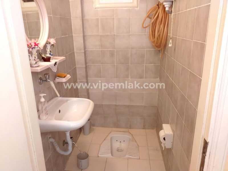 TÖMÜK TROPİK SİTESİ YÜKSEK KAT DENİZ MANZARALI SATILIK 2+1 DAİRE