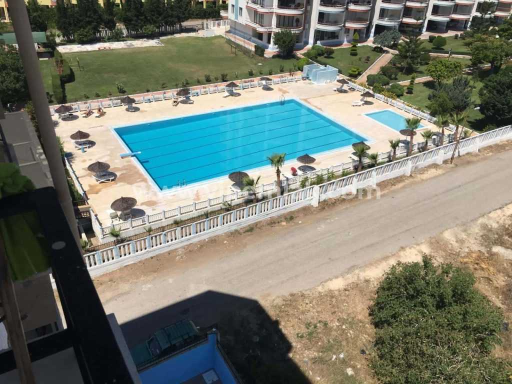 TÖMÜKTE GÖBEKLİTEPE SİTESİNDE EŞYALI 1+1 SATILIK YAZLIK DAİRE EV
