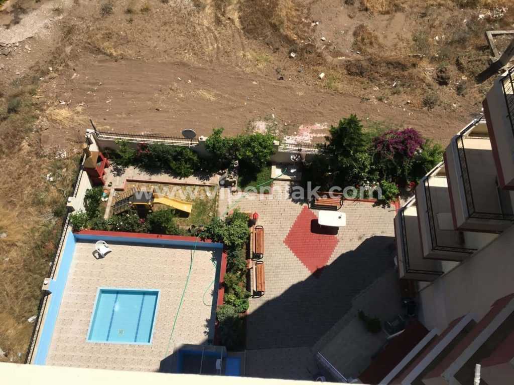 TÖMÜKTE GÖBEKLİTEPE SİTESİNDE EŞYALI 1+1 SATILIK YAZLIK DAİRE EV