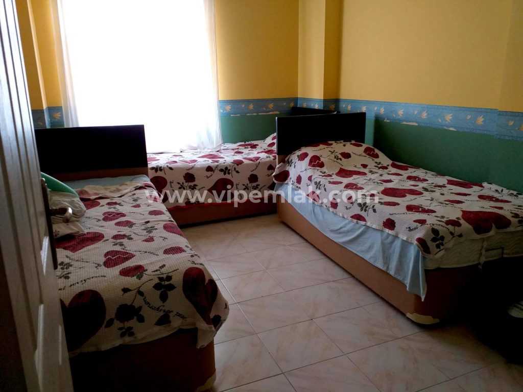 AYAŞ ÖZDE SİTESİ DENİZE SIFIR ACİL SATILIK 2+1 EŞYALI DAİRE