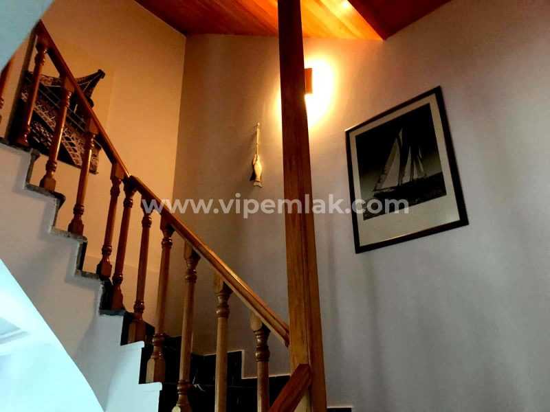ÖZEL YAPIM SÖRF SİTESİ SATILIK 300 M2 5+1 TRİPLEX