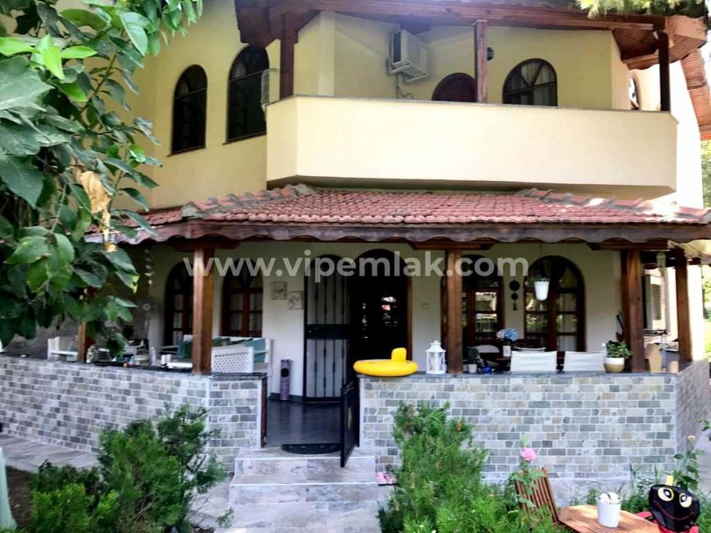 ÖZEL YAPIM SÖRF SİTESİ SATILIK 300 M2 5+1 TRİPLEX