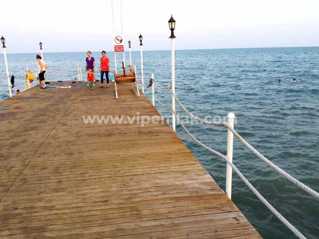 ÇEŞMELİ DUBLEKS VİLLA SERİNKENT SİTESİ_1 – Kopya ÇEŞMELİDE DENİZE SIFIR KONUMDA KELEPİR FİYATTA SATILIK VİLLA