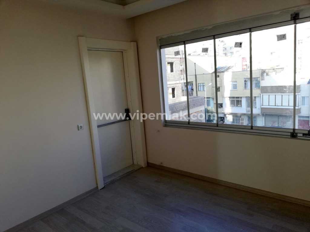 ERDEMLİ MERKEZDE AKDENİZ MAHALLLESİNDE SATILIK UYGUN 2+1