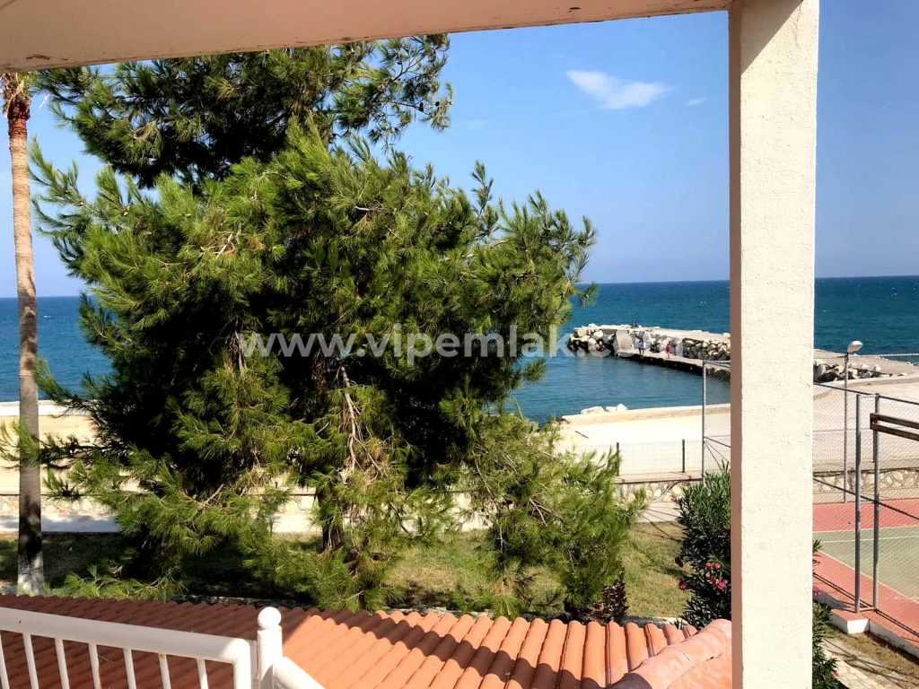 MERSİN ALTINPORTAKAL SİTESİNDE DENİZE SIFIR 4+1 EŞYALI SATILIK VİLLA