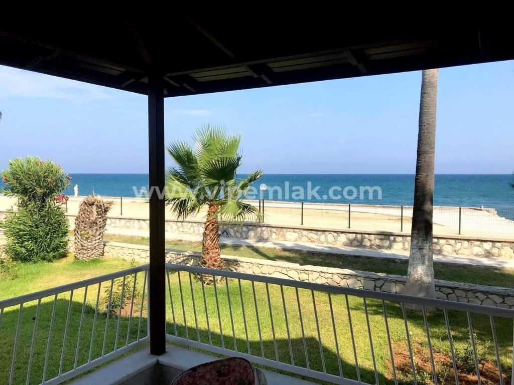 MERSİN ALTINPORTAKAL SİTESİNDE DENİZE SIFIR 4+1 EŞYALI SATILIK VİLLA