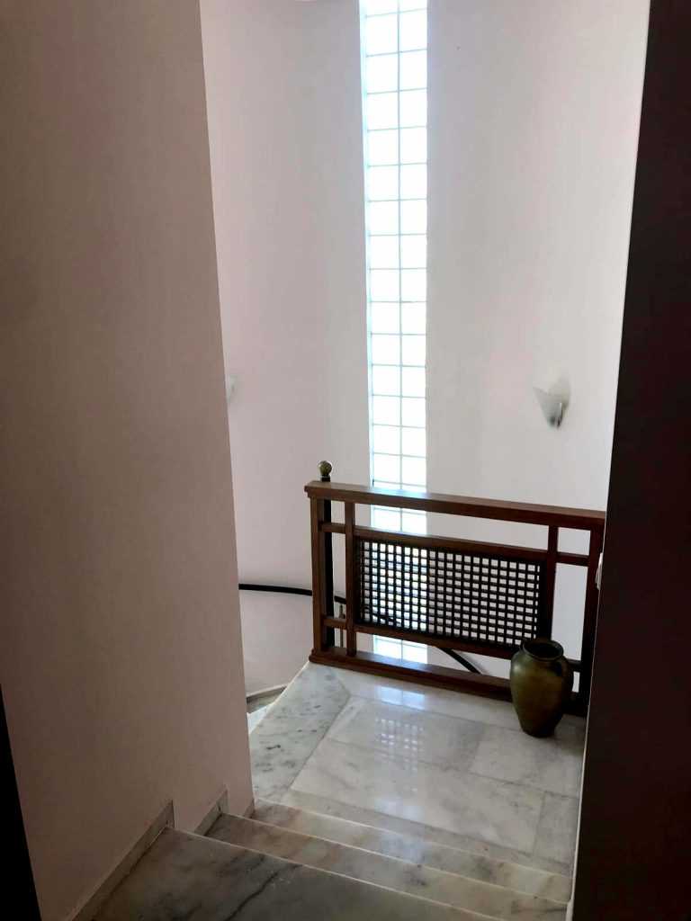 MERSİN ALTINPORTAKAL SİTESİNDE DENİZE SIFIR 4+1 EŞYALI SATILIK VİLLA