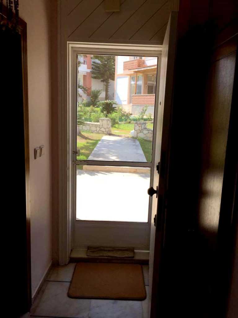 MERSİN ALTINPORTAKAL SİTESİNDE DENİZE SIFIR 4+1 EŞYALI SATILIK VİLLA