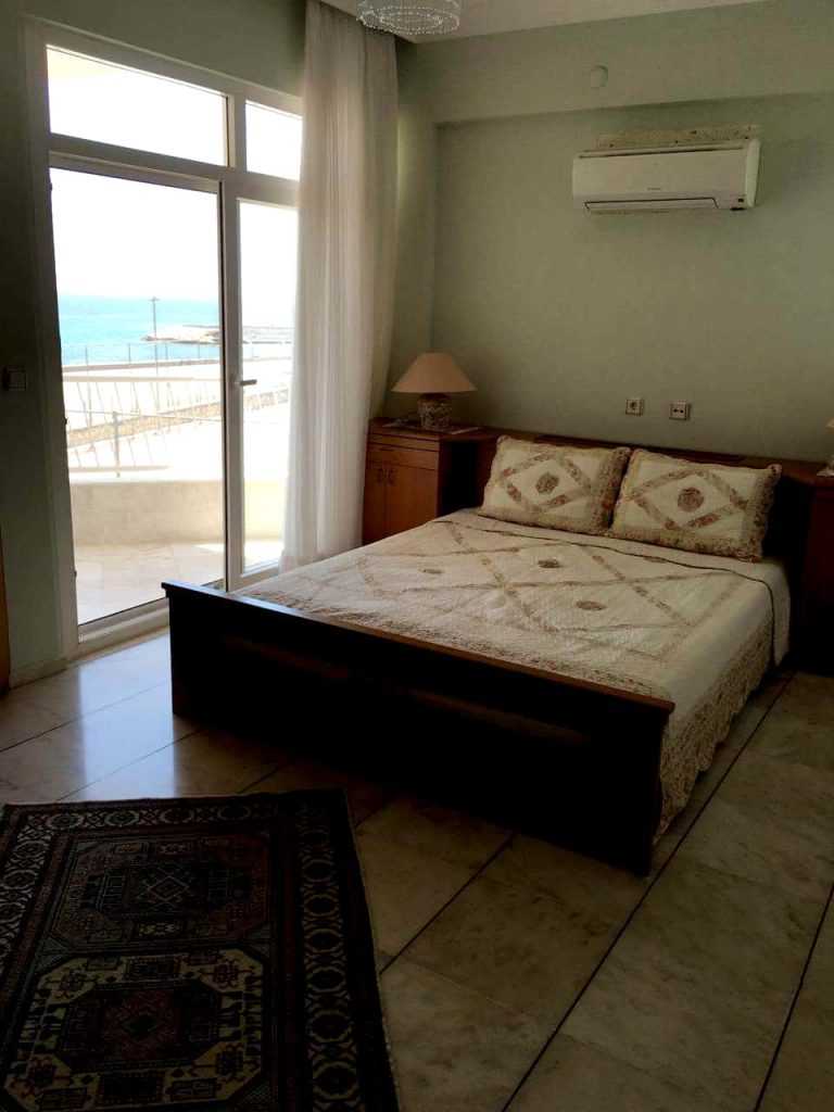 MERSİN ALTINPORTAKAL SİTESİNDE DENİZE SIFIR 4+1 EŞYALI SATILIK VİLLA