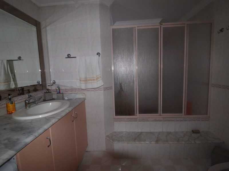Mersin Çeşmeli Altunören 2 Sitesinde Denize Sıfır Satılık Daire
