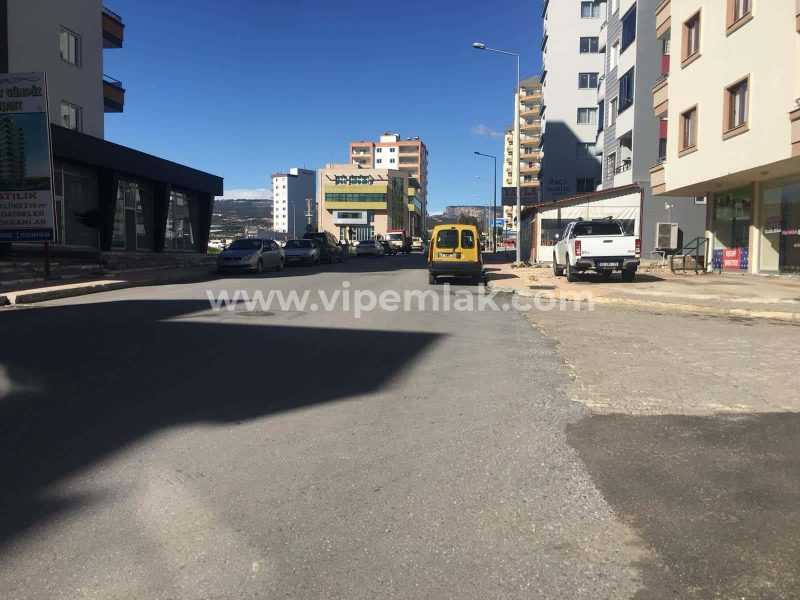 ERDEMLİ NİN YENİ GÖZDESİ TAPU CADDESİNDE KİRALIK DÜKKAN