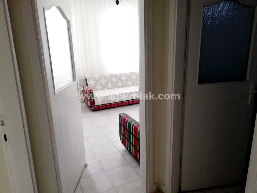 KUMKUYUDA EFSANE DENİZ MANZARALI EŞYALI SATILIK 2+1  YAZLIK DAİRE