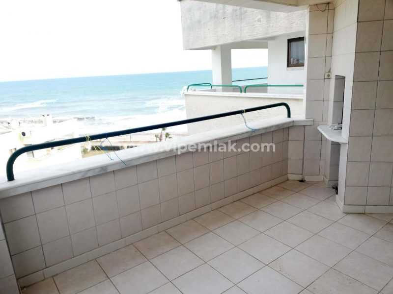 ERDEMLİ LİMONLUDA DENİZE SIFIR KONUMDA EŞYALI SATILIK YAZLIK DAİRE