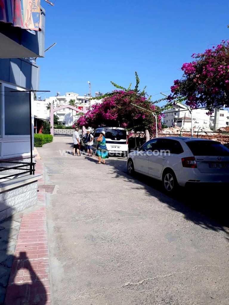 LİMONLUDA EŞYALI SATILIK SİTE İÇERİSİNDE 2+1 DAİRE