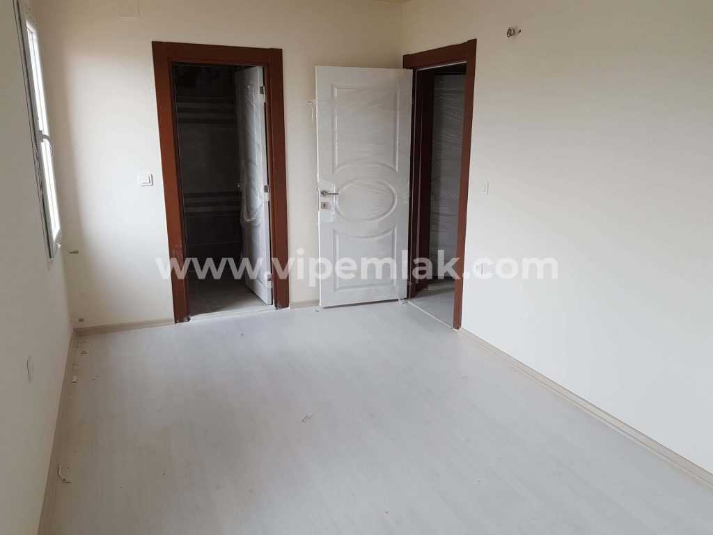 Erdemli Alata Mahallesinde Satılık Daire 2+1