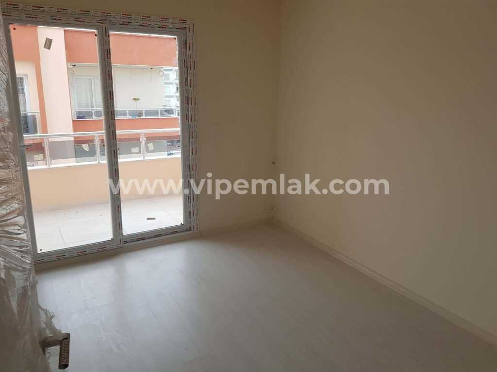 Erdemli Alata Mahallesinde Satılık Daire 2+1