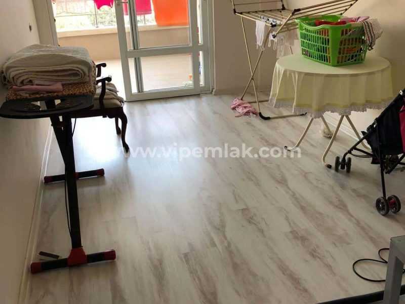 TÖMÜK ZİYAERDEN TATİL SİTESİNDE SATILIK DENİZ MANZARALI YAZLIK DAİRE
