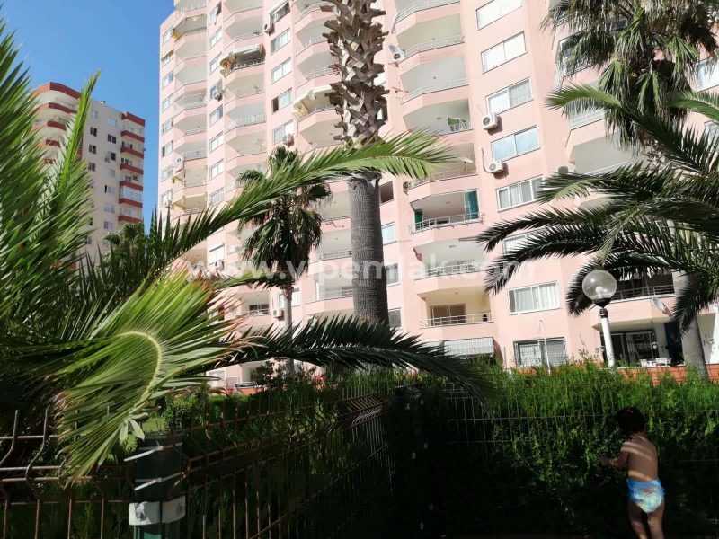 TÖMÜK ZİYAERDEN TATİL SİTESİNDE SATILIK DENİZ MANZARALI YAZLIK DAİRE