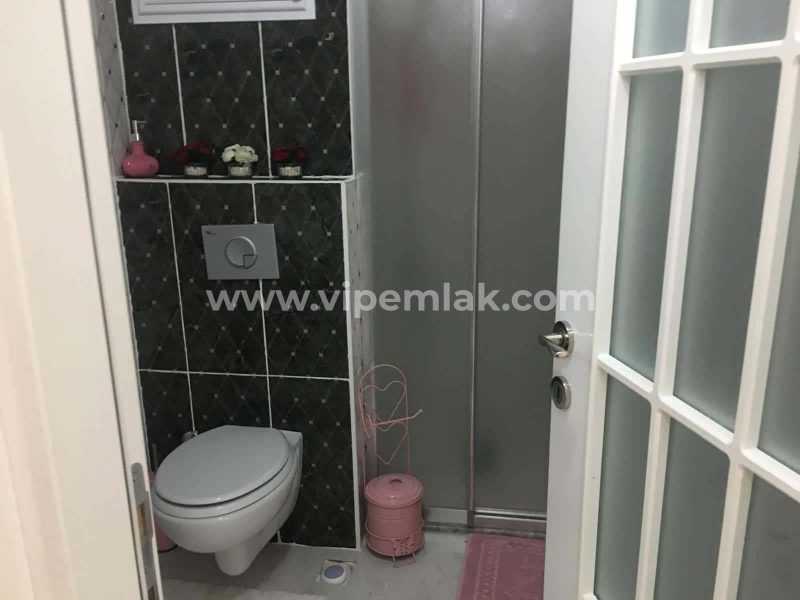 ERDEMLİ AYDINLAR SİTESİNDE SATILIK GENİŞ DAİRE