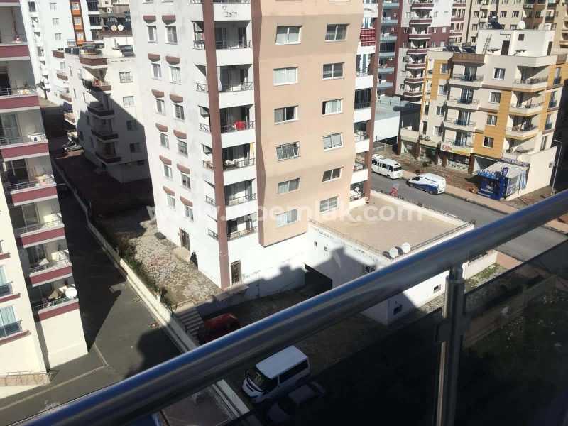 ERDEMLİ AYDINLAR SİTESİNDE SATILIK GENİŞ DAİRE