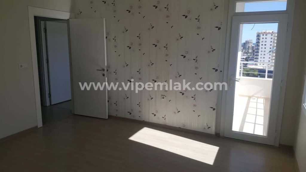 ERDEMLİ YILDIZ SİTESİNDE SATILIK UYGUN FİYATLI DAİRE