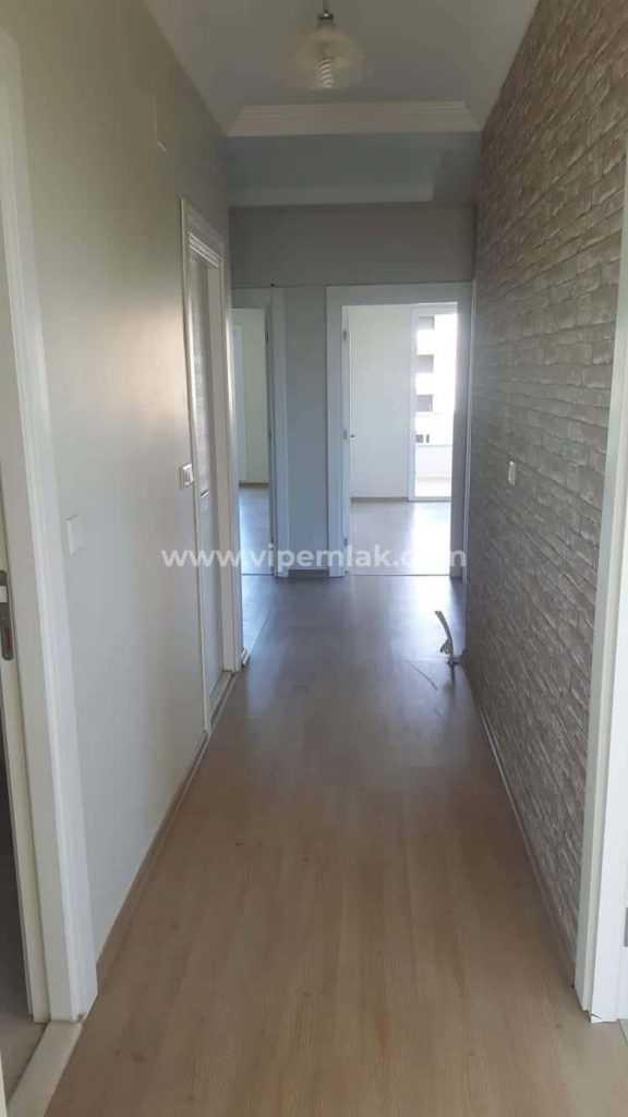 ERDEMLİ YILDIZ SİTESİNDE SATILIK UYGUN FİYATLI DAİRE
