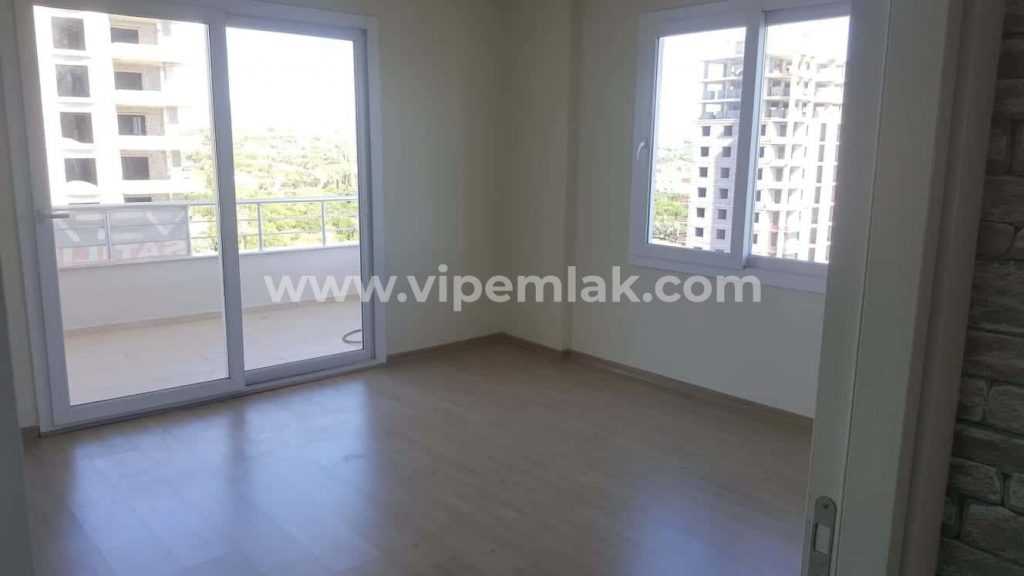 ERDEMLİ YILDIZ SİTESİNDE SATILIK UYGUN FİYATLI DAİRE