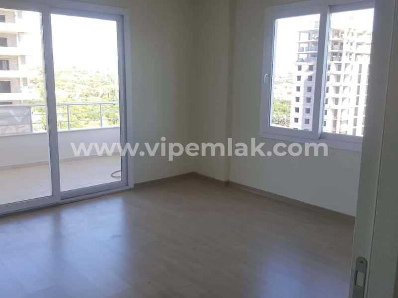 ERDEMLİ YILDIZ SİTESİNDE SATILIK UYGUN FİYATLI DAİRE