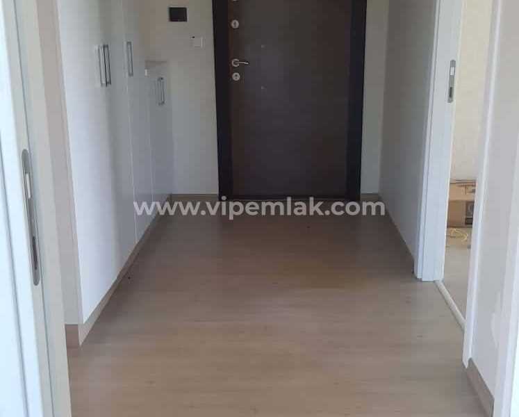 ERDEMLİ YILDIZ SİTESİNDE SATILIK UYGUN FİYATLI DAİRE