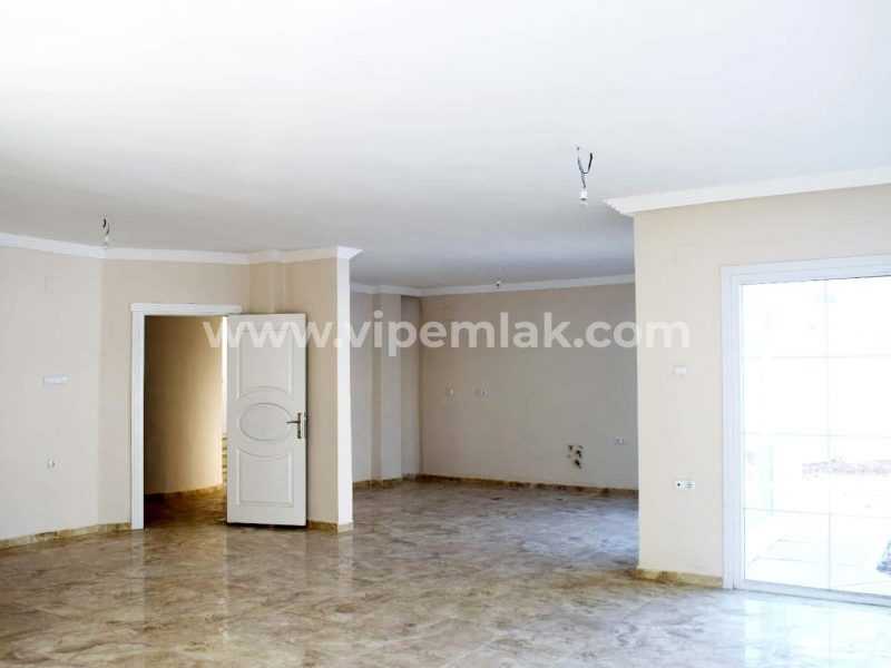 karğıpınarı bağımsız havuz bağımsız villa satılık 442m2 arsa payı